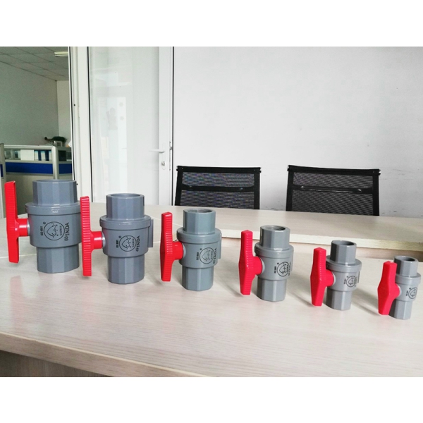 Van nhựa PVC tay đỏ - Taida 